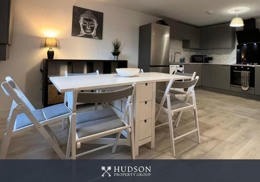 Open Plan Townhouse In Shrewsburyヴィラ エクステリア 写真